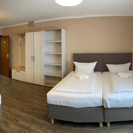 Frankfurt 3*